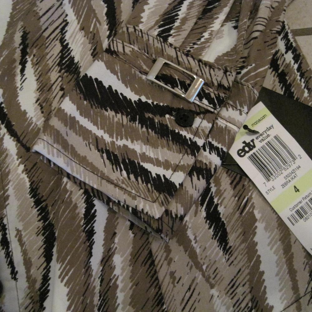 Alfani Animal Print Button Down Shirt Women's Brown Black Long Sleeve Size 4 - Picture 3 of 5